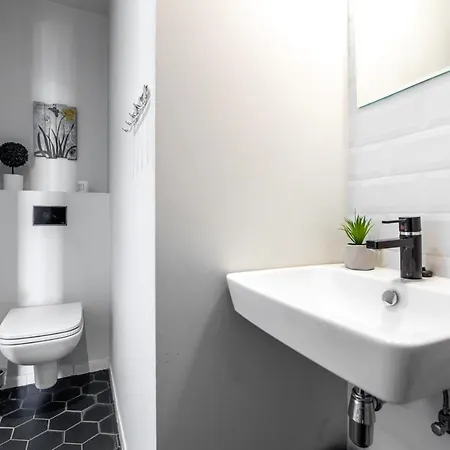 Stylish Studio In Perfect Location, 24h Reception * Таллин