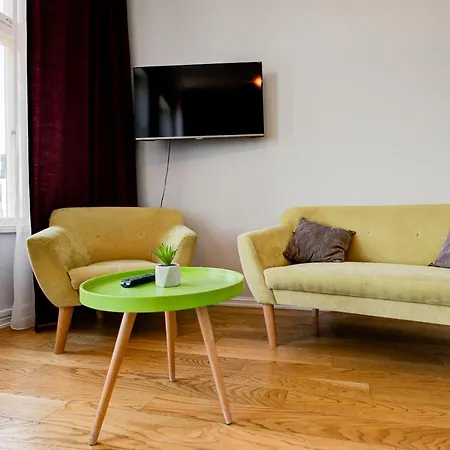 Stylish Studio In Perfect Location, 24h Reception Apartament *