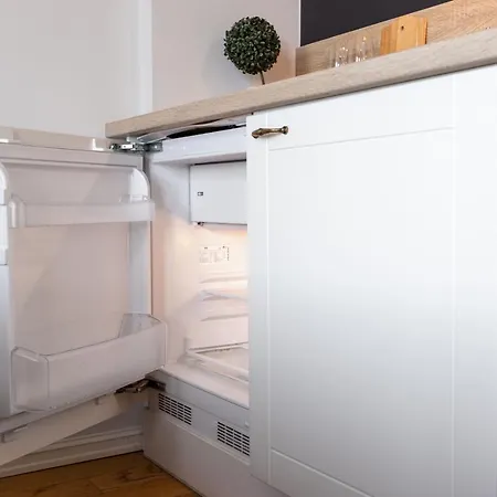 Stylish Studio In Perfect Location, 24h Reception *