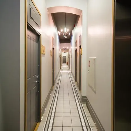Апартаменты Stylish Studio In Perfect Location, 24h Reception *
