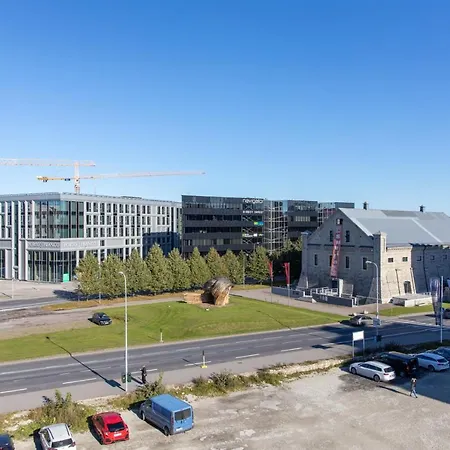 Stylish Studio In Perfect Location, 24h Reception Apartment